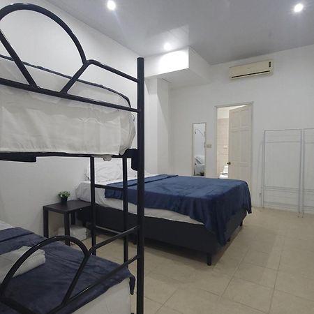 Surfo House Hotel & Hostel Tamarindo Extérieur photo