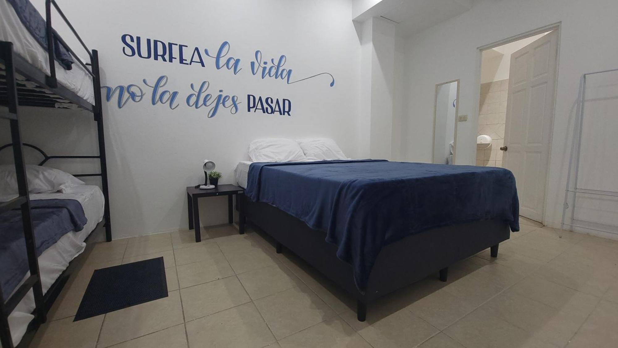 Surfo House Hotel & Hostel Tamarindo Extérieur photo