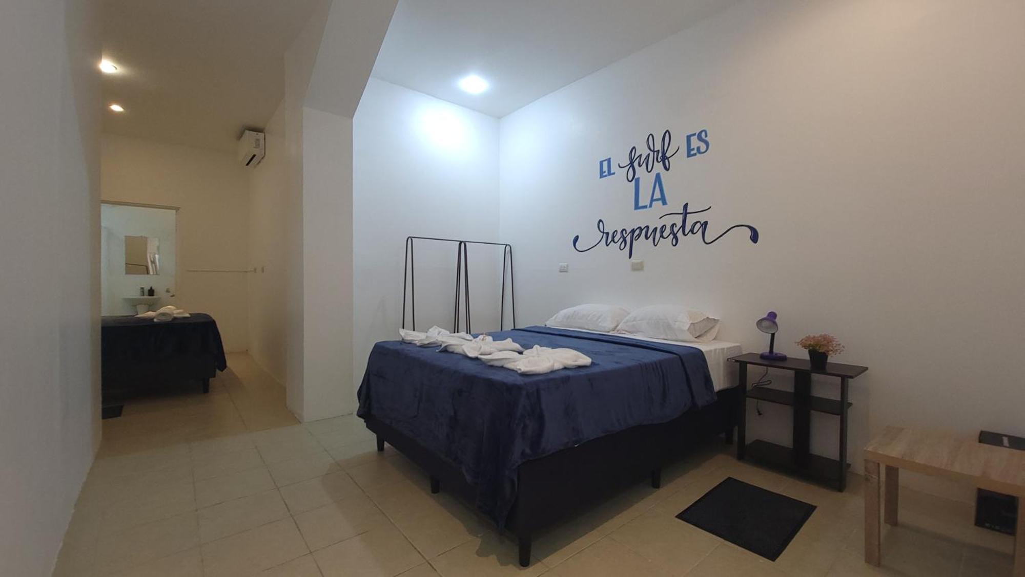 Surfo House Hotel & Hostel Tamarindo Extérieur photo