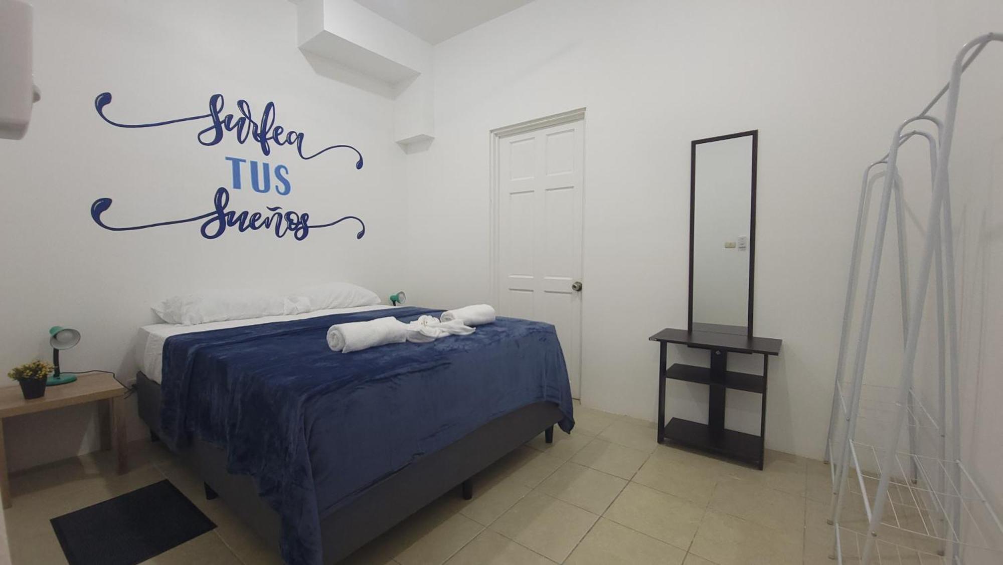 Surfo House Hotel & Hostel Tamarindo Extérieur photo